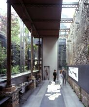 Laboratorio Barberi a Olot, 2008 (© Hisao Suzuki)