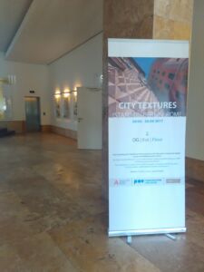 Manifesto atrio ©Francesca Petretto