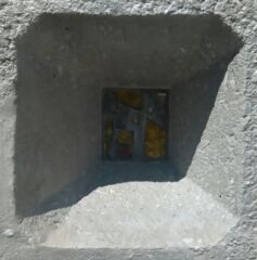 Dettaglio cella con paste vitree (© Francesca Petretto)