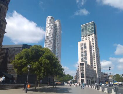 Le due torri viste dalla Breitscheidtplatz ©Francesca Petretto