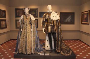 Costume Don Carlo, La Scala, 1993
(PRESSPHOTO Foto Moggi/New Press Photo)