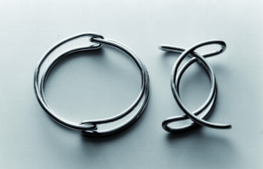 Roberto Sambonet, Toi et moi braccialetto a incastro, produzione La RInascente, Tiffany, 1955; archvio RS-CASVA