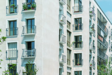 L’edificio Haus A vincitore del premio di architettura sociale Baffa-Rivolta 2017. Il progetto, che fa parte del masterplan di Hunziker Area, è degli svizzeri di Duplex Architekten (credits by, ©Johannes Marburg)