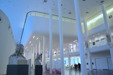 Lipsia, nuovo Augusteo e busto di Leibniz ©Daniela Völkel