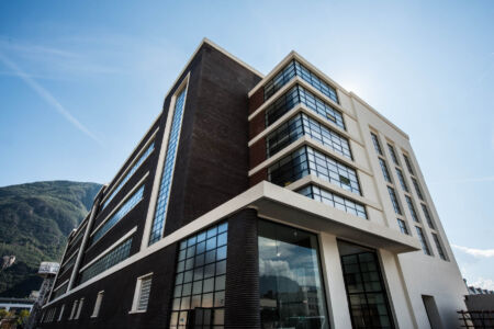 NOI Techpark, particolare edificio BZ2 (foto Ivo Corrà | IDM Südtirol / Alto Adige)