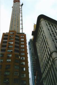 Scorcio dei nuovi grattacieli in costruzione sulla 55° strada nei pressi di Columbus Circle