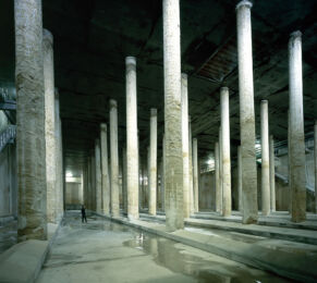 Il deposito sotterraneo di raccolta delle acque piovane Juan Mirò