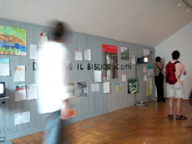 plug_in, Una giornata al Biscione, Museo di Villa Croce 2004 (© Andrea Botto)