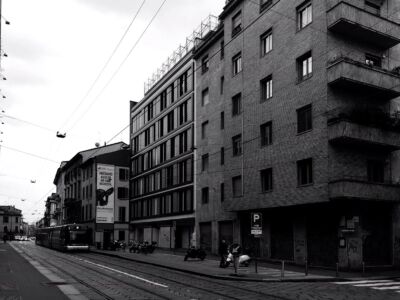 In Corso Italia, la ricostruzione della cortina storica