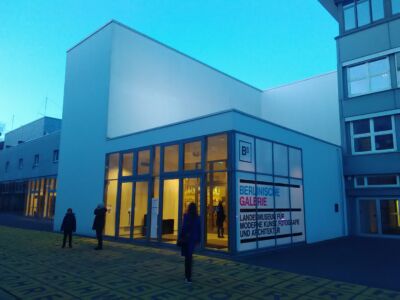 Berlinische Galerie, giochi al tramonto (© Francesca Petretto)