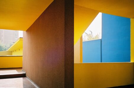 Il Gallaratese, Milano, 1974, Carlo Aymonino e Aldo Rossi Copy Shelley McNamara