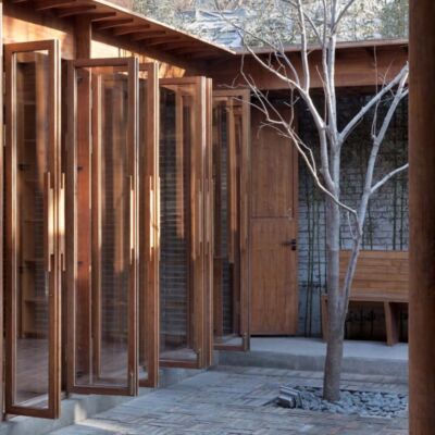 Hybrid Courtyard (www.vectorarchitects.com)