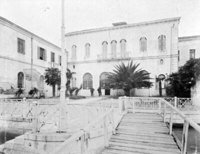 Manicomio Centrale di San Servolo, Venezia. Il piazzale d'ingresso in una foto d'epoca