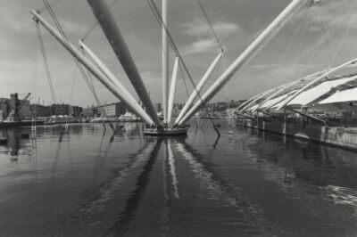Renzo Piano | foto di Gianni Berengo Gardin, Genova 2002, Il porto antico, 2002,
Collezione MAXXI Architettura