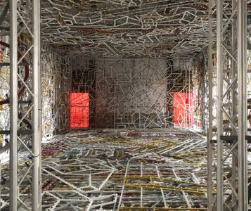 Una installazione di Massimo Bartolini all'interno di Palazzo Oneto Sperlinga (© Lucia Pierro e Marco Scarpinato)