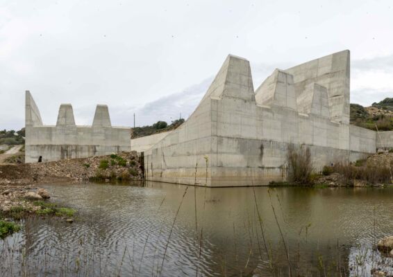 Diga, Torpè - Nuoro (courtesy of Incompiuto La nascita di uno stile @2018 All rights reserved)