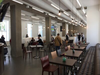 Palais Populaire, interno e scorcio Caffè (© Daniela Völkel)