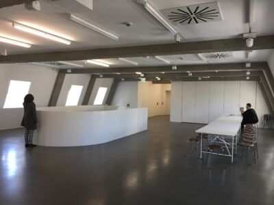 Palais Populaire, sala atelier ultimo piano, scorcio scala (© Daniela Völkel)