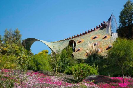 Relazione simbiotica natura-costruito (© Archivio Senosiain)