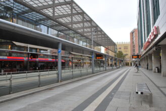 Complesso del gläserner Kaufhof (© foto Daniela Völkel)