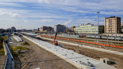 Scalo ferroviario dal cavalcavia John F. Kennedy (© Ilario Piatti - www.ilariopiatti.com)