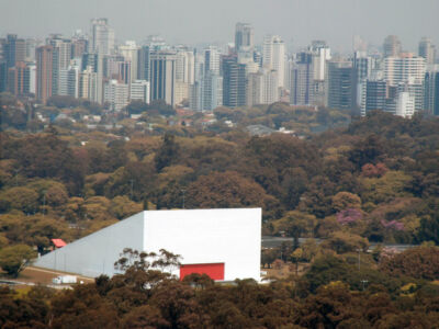 Parque Ibirapuera e auditorium di Oscar Niemeyer