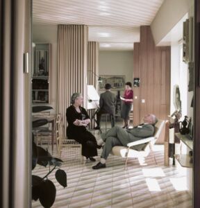 Gio Ponti e Giulia Ponti, Via Dezza, Milan 1957
(© Gio Ponti Archives)