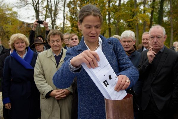 L'architetto del nuovo museo di Weimar, Heike Hanada, alla cerimonia di posa della prima pietra. (Foto Candy Welz ©Klassik Stiftung Weimar)
