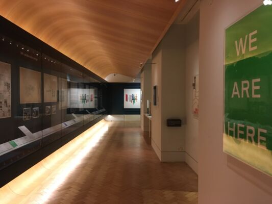 Allestimento della mostra "A Home for All: Six Experiments in Social Housing"