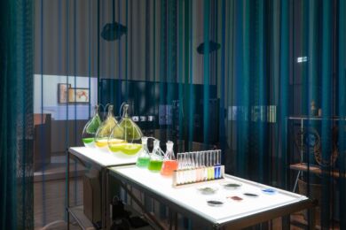 Installazione "Broken Nature" (© La Triennale di Milano - foto Gianluca Di Ioia)