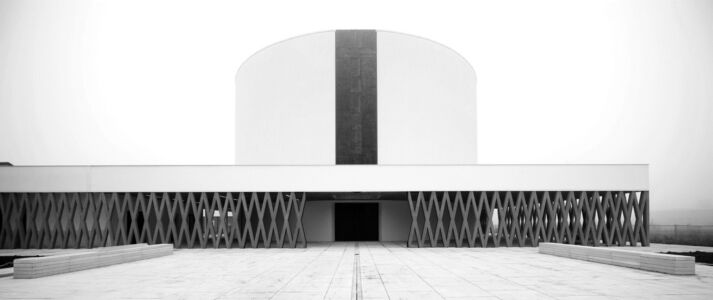 Corvino + Multari, Chiesa a Dresano (Lodi, 2016; foto Paolo Cappelli & Maurizio Criscuolo Fotografi Associati)