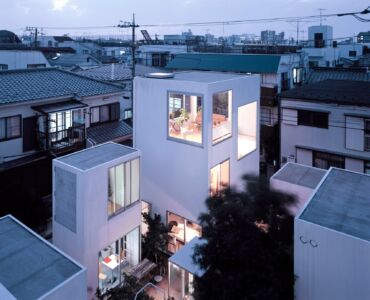 House Moriyama, R. Nishizawa (© edmund sumner. + dezeen)