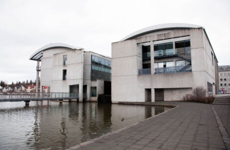 Reykjavík City Hall (Studio Granda, 1987-1992) (© Sofia Nannini)