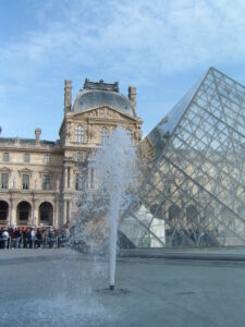 Pei, Cobb, Freed & Partners, Grand Louvre a Parigi (1983-93)