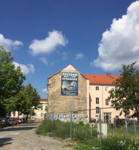 Per ammansire chi teme la destra estrema al potere Potsdam ricostruirà la Sinagoga distrutta nella notte dei Cristalli 1938, sarà vero? (giugno 2019 - © Francesca Petretto)