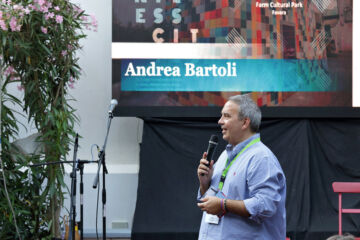 Andrea Bartoli nella talk di apertura (©Farm Cultural Park)