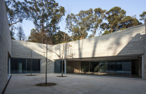 Nuno Valentim, nuova scuola primaria presso il Lycée Français International
