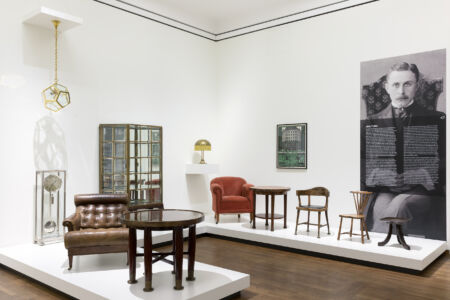 Oggetti d'arredo esposti in "Vienna attorno al 1900. La nascita del Modernismo", Leopold Museum, ©Lisa Rastl