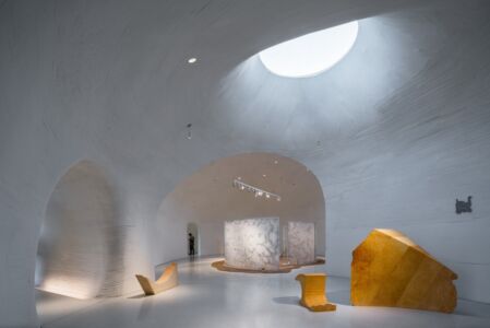 L'interno del Dune Art Museum, Bohai Bay (© Qingshan Wu)
