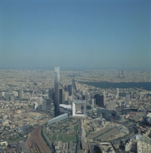 Tour Sans Fins, Paris, 1989