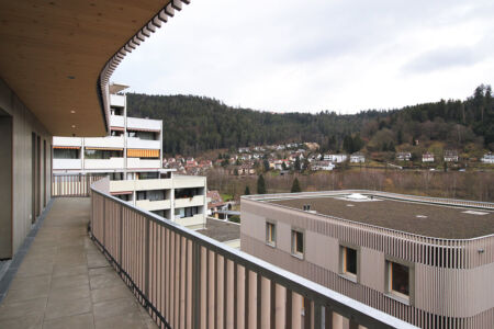 Ampi balconi aggettanti, Hoffnungshäuser Bad Liebenzell (©andOFFICE)