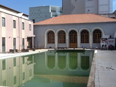 Teatro nazionale di Tirana, piscina interna (foto Mauro Geraci; fonte: istitutoeuroarabo.it)