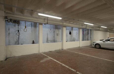 "Sursum Corda" di Antonio Riello (Marostica, 1958), cappi da forca lavorati, 2020