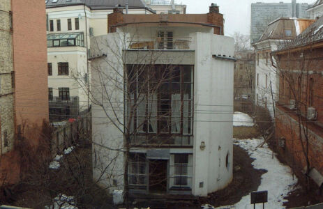Uno dei prospetti della Mel’nikov Dom a Mosca (foto di State Melnikovs Museum)
