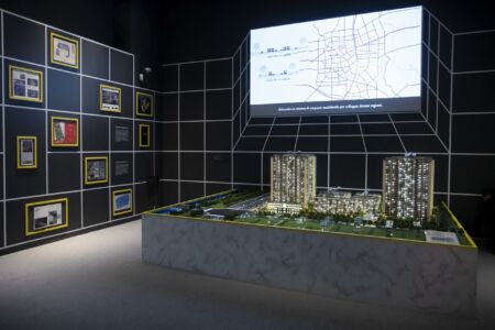 Un allestimento della mostra "China goes urban": la exhibition hall (foto di Giorgio Perottino)