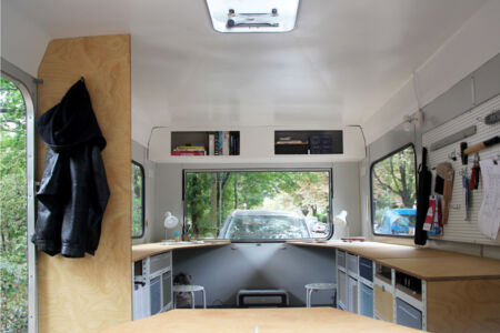 Caravan office (© Guerilla Architects - Silvia Gioberti)