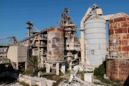 Murales sui silos dell'ex fabbrica Ancione (©Bitume Platform FestiWall Site Specific)