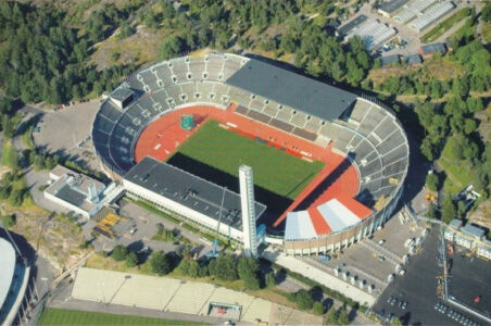 Prima - vista aerea dello stadio olimpico di Helsinki, 2004