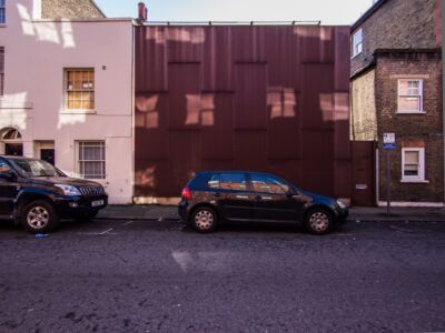 Uno dei primi progetti realizzati di David Adjaye: la residenza per artisti Elektra House, Londra (1999)