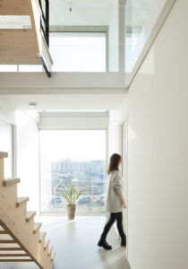 I Superlofts del complesso Blok Y alla periferia di Utrecht progettati da Marc Koehler: spazi flessibili per molteplici attività (© Marc Koehler Architects, foto di Stijn Poelstra)